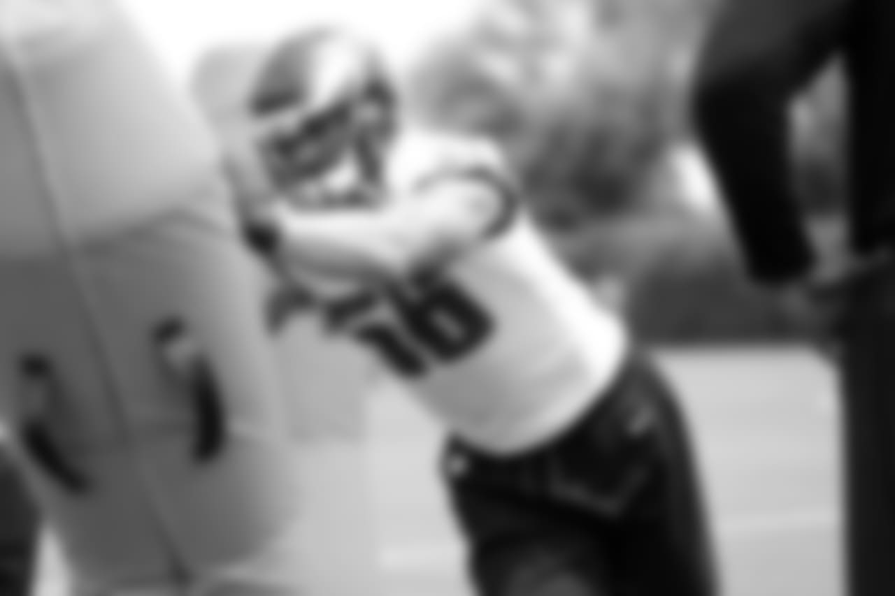 DE Chris Long.