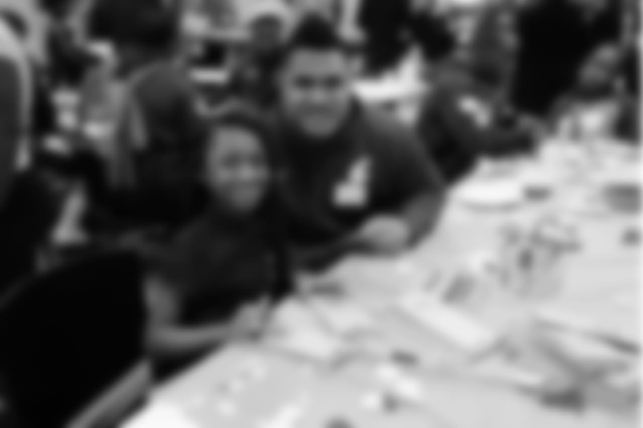 Destiny Vaeao and this Steppingstone Scholars student also worked on arts and crafts!