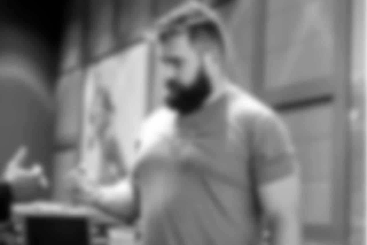 C Jason Kelce.