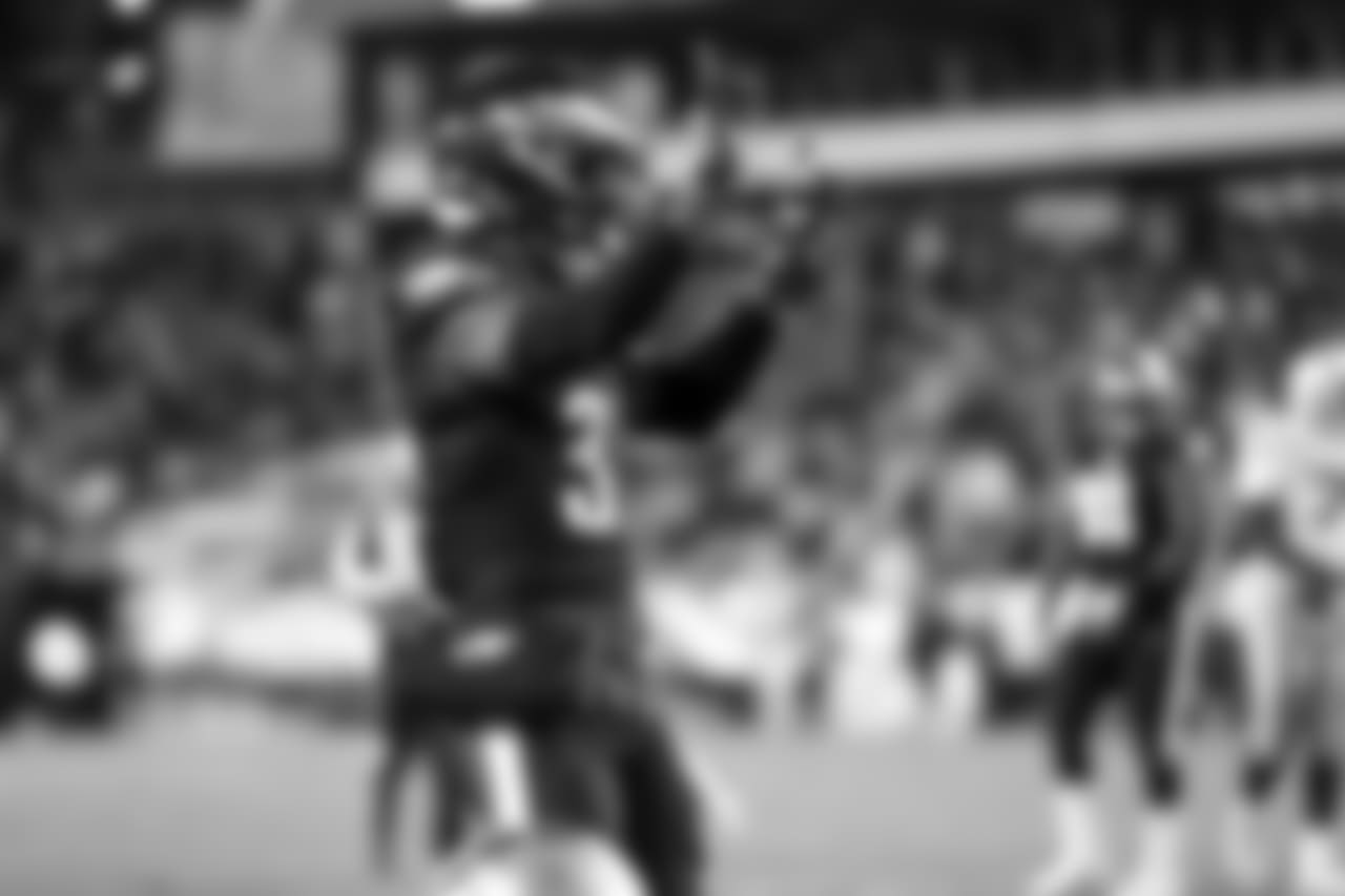 CB Jalen Mills