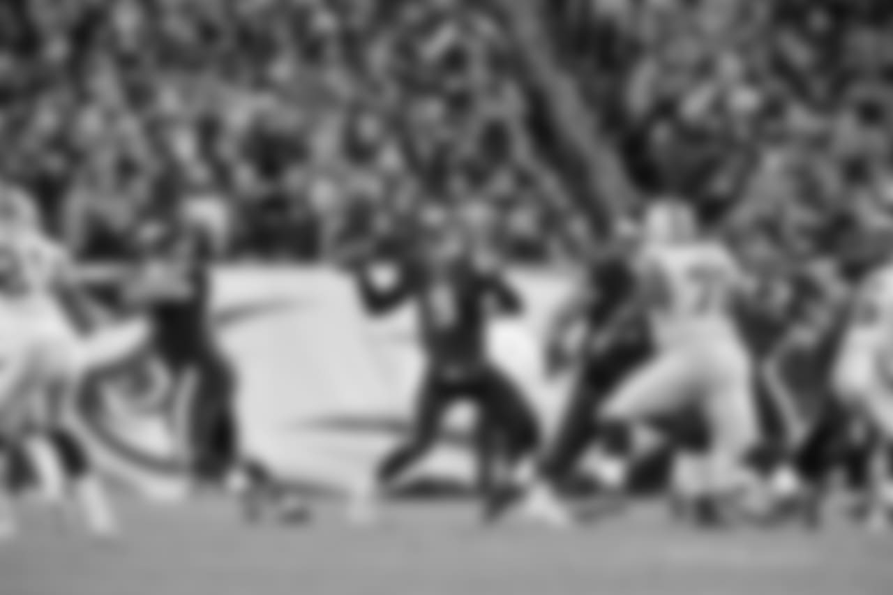 QB Nick Foles