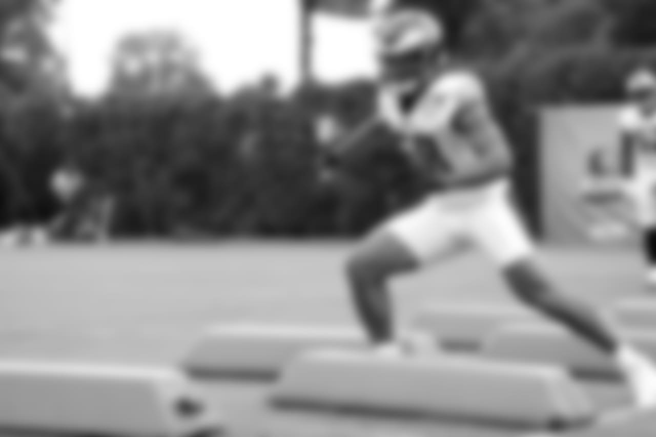 LB Jordan Hicks