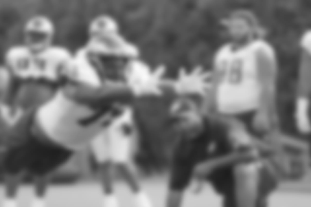 DE Vinny Curry