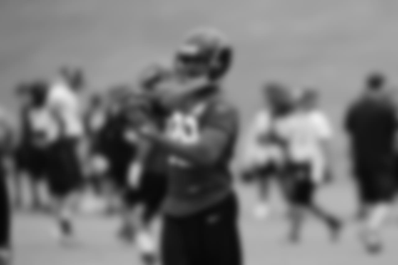 DB Justin Bethel