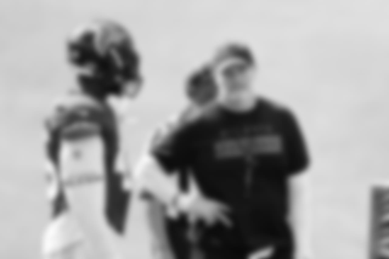 LB Deion Jones , Dan Quinn, Head Coach