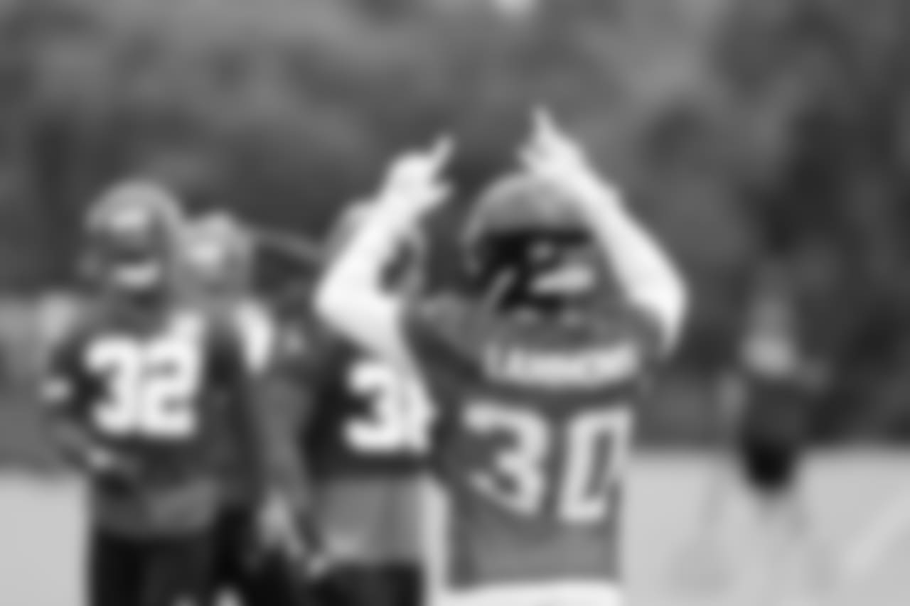 DB Chris Lammons