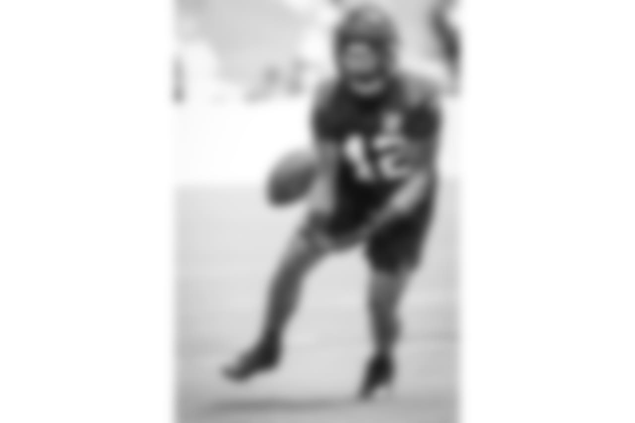 OLB Duke Riley