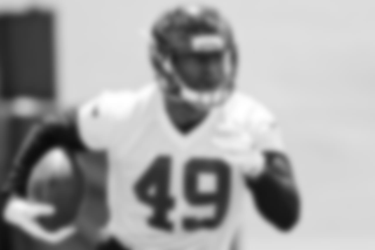 LB Richard Jarvis