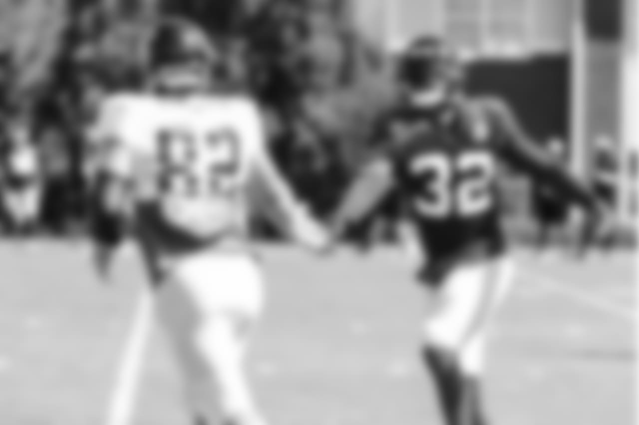 TE Logan Paulsen , S Tyson Graham