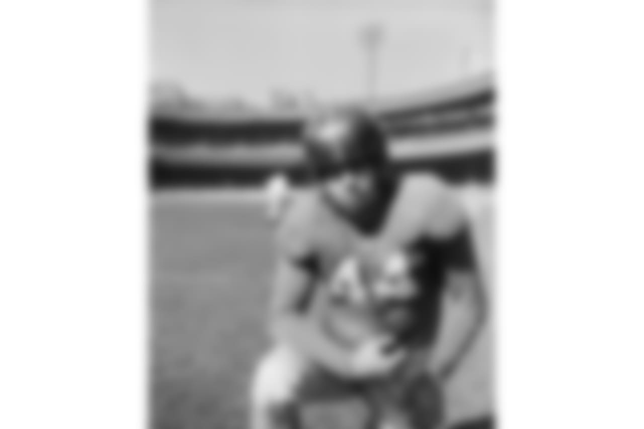 Kyle Rote, halfback for the New York Giants Oct. 24, 1951 at the Polo Grounds in New York. (AP Photo)