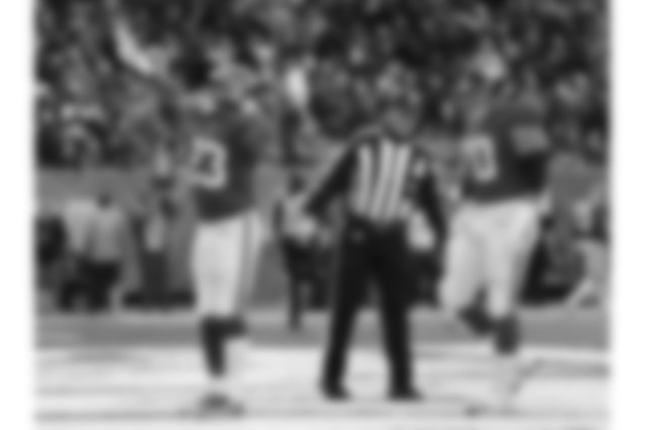 RB RASHAD JENNINGSIn the last two games, Jennings has 238 yards from scrimmage (172 rushing, 66 receiving). He also scored the Giants’ first touchdown against the Bears on a two-yard run.