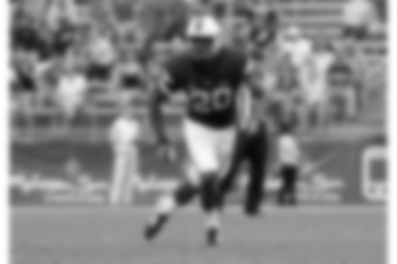 Obi Melifonwu - S, Connecticut