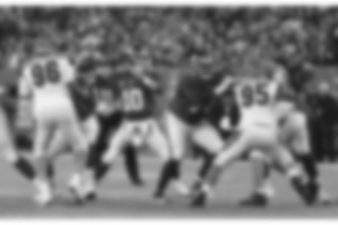 OFFENSIVE LINEAlready playing without starting left guard Justin Pugh, the Giants lost his replacement, Brett Jones, after the first drive of the game. Nevertheless, the offensive line paved the way for a season-high 122 rushing yards, 38 of which came on the final possession to run out the clock.