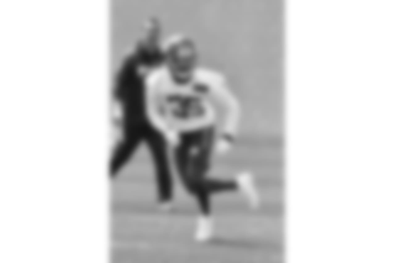 CB Curtis Riley