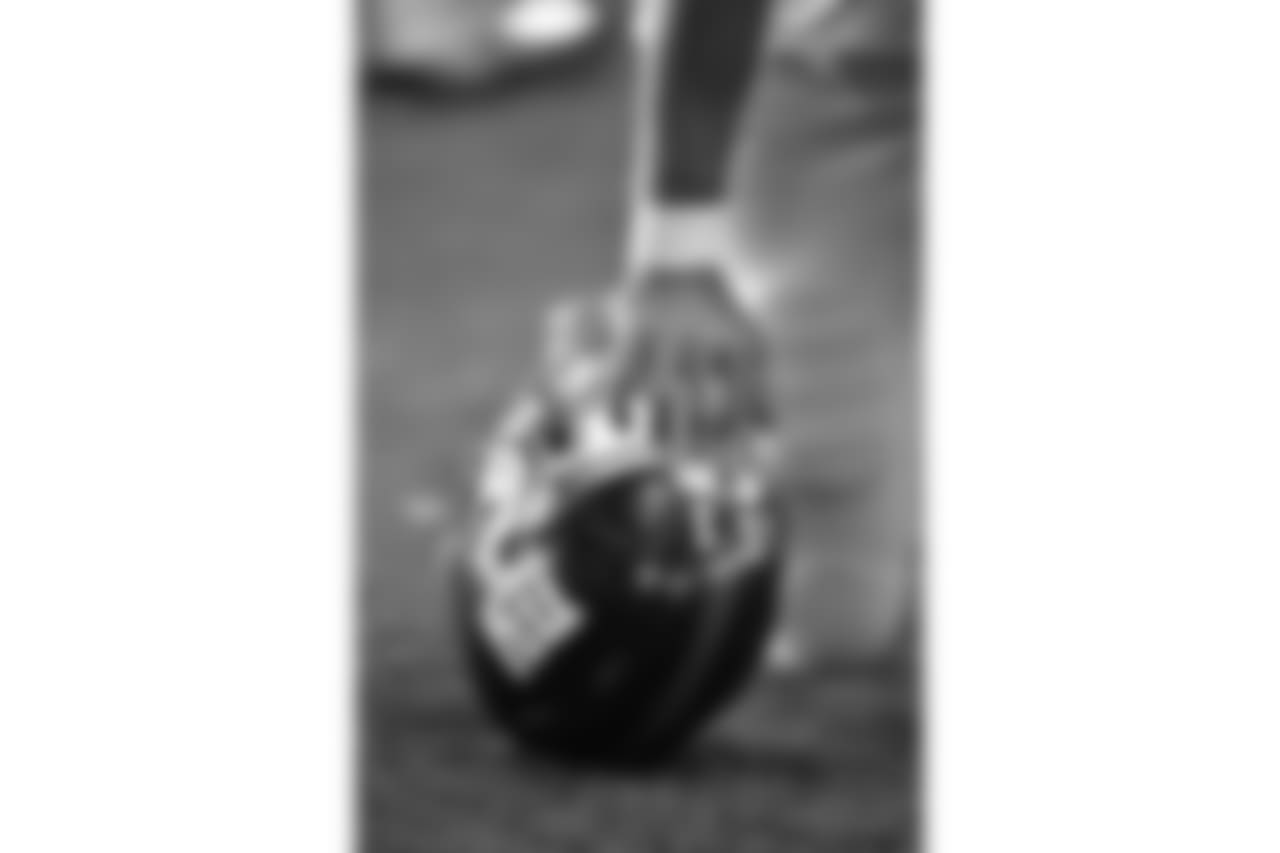 LS Zac Deossie