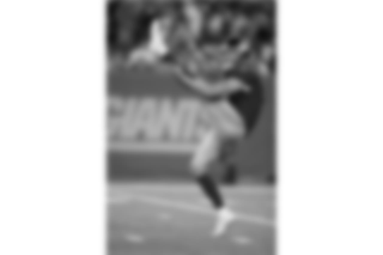 Punter Brad Wing