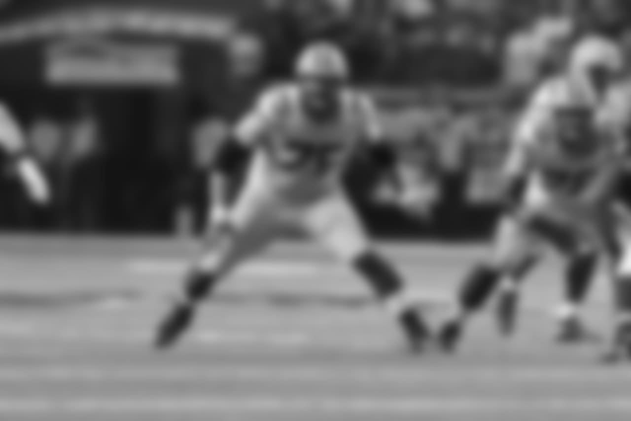 2010) Green Bay Packers - Bryan Bulaga, OT, Iowa