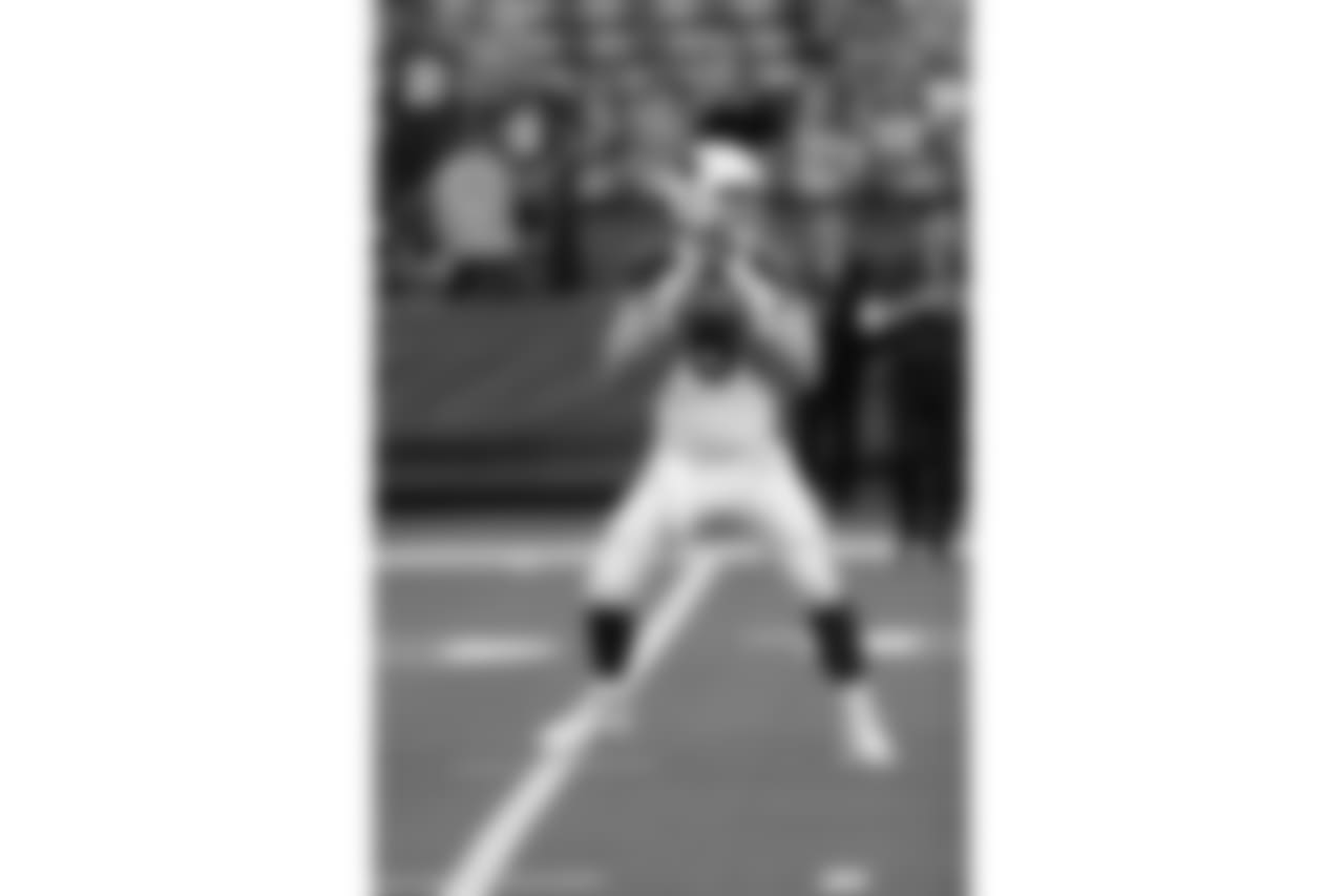 QB Drew StantonCardinals coach Bruce Arians has decided to re-insert Stanton into the lineup for Sunday’s game against the Giants. Stanton hasn’t played since hurting his knee against Seattle on Nov. 9.