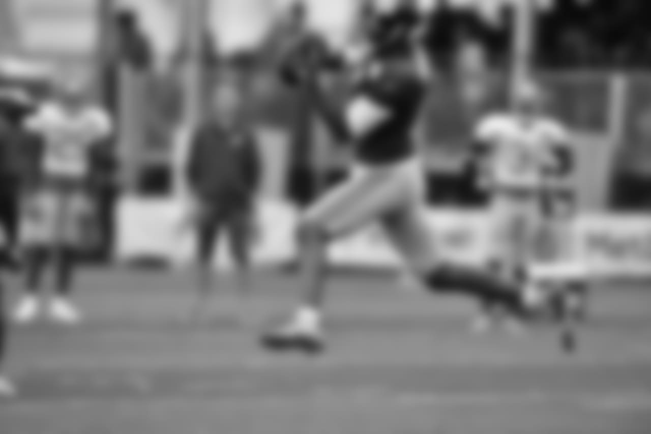 Giants hit the practice field on Monday