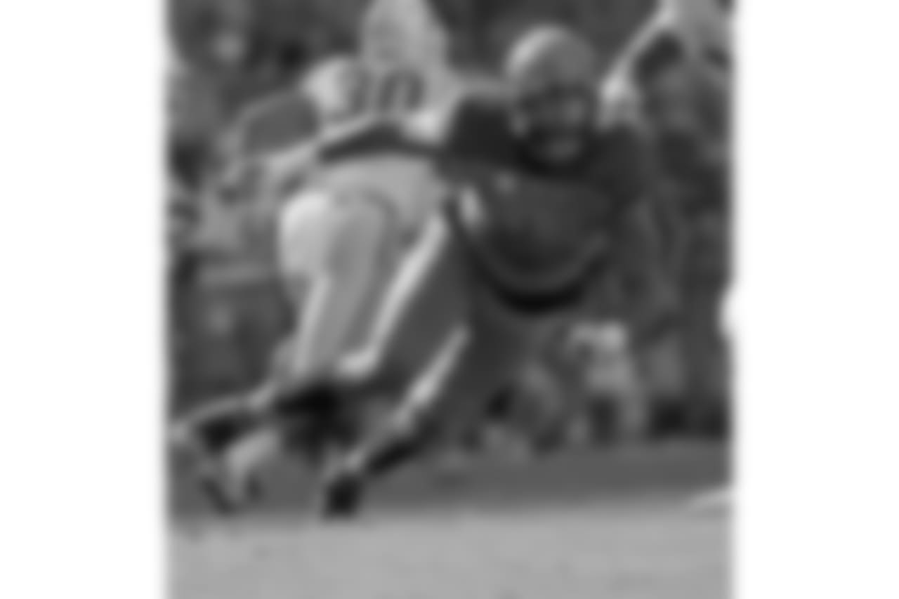 Derek Barnett - DE, Tennessee
