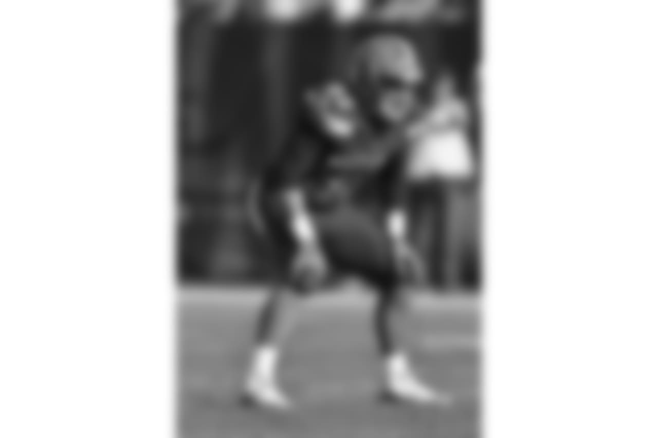 LB Joe Schobert