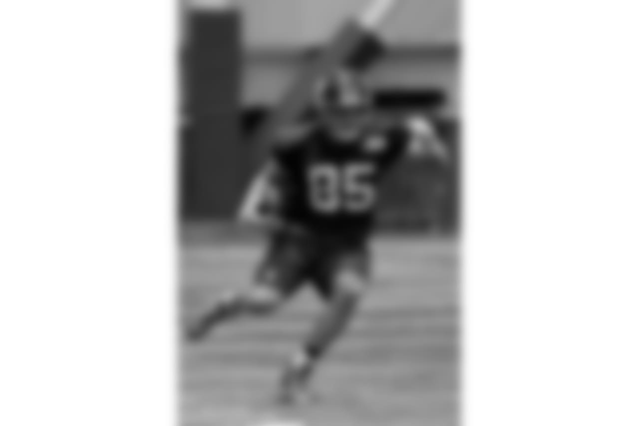 TE RHETT ELLISON: The thunder to Evan Engram’s lightning, Ellison played under coach Pat Shurmur for a year in Minnesota. Now he is looking to make up one of the best tight end tandems in the league alongside Engram. Known mostly for his blocking, Ellison has flashed his hands as a receiver this spring.