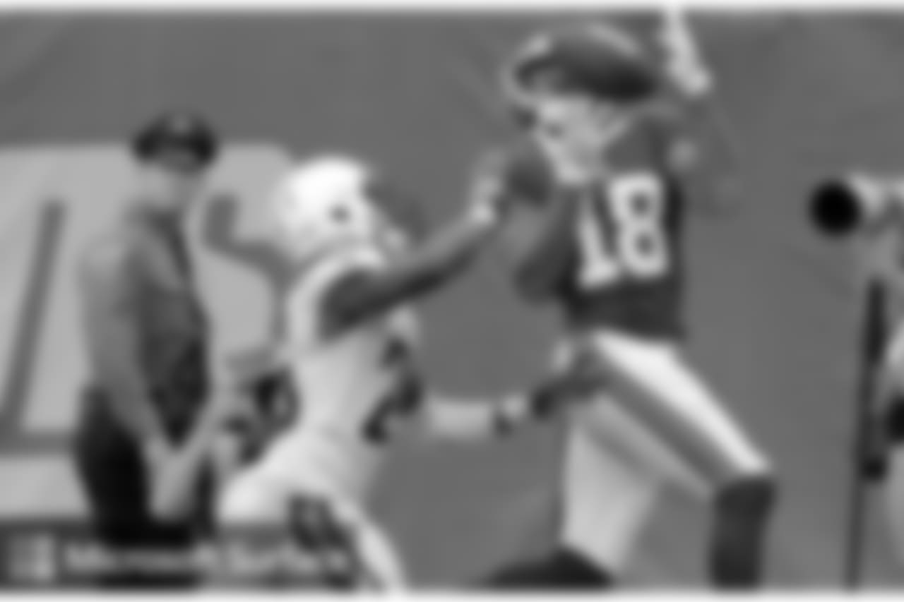 WR ROGER LEWISWith Sterling Shepard likely returning to the field on Sunday, things could open up for Lewis after a game in which wide receivers accounted for only five receptions.