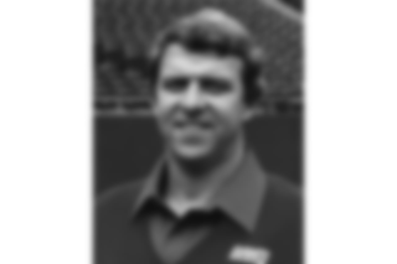Coach Bill Parcells (1984)