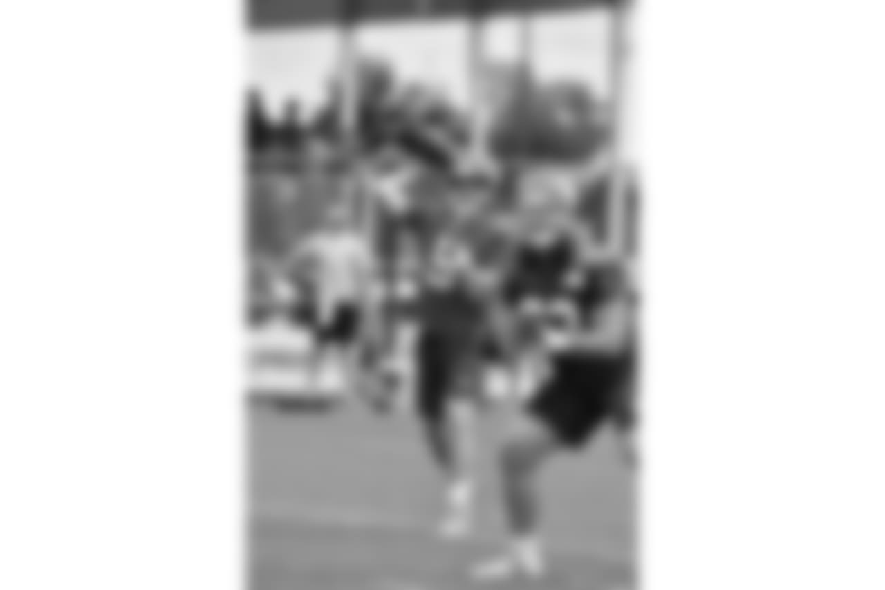QB Davis Webb