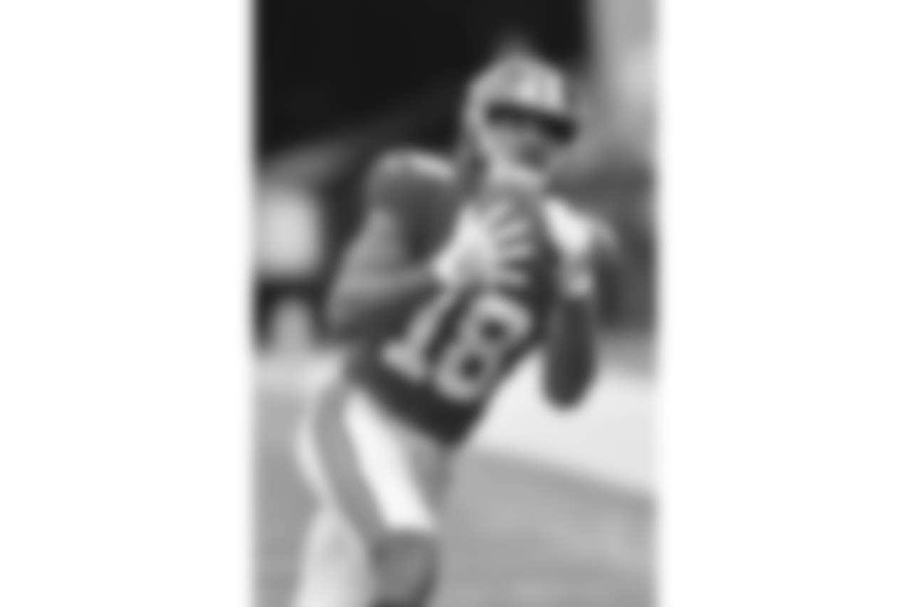 WR Roger Lewis