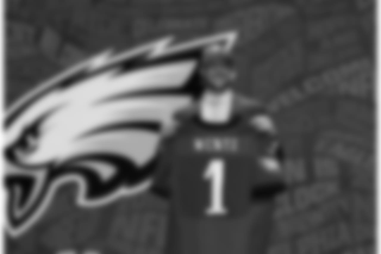 2016 - QB Carson Wentz (North Dakota St.) | Philadelphia Eagles
Jeff Haynes/AP Images for Panini