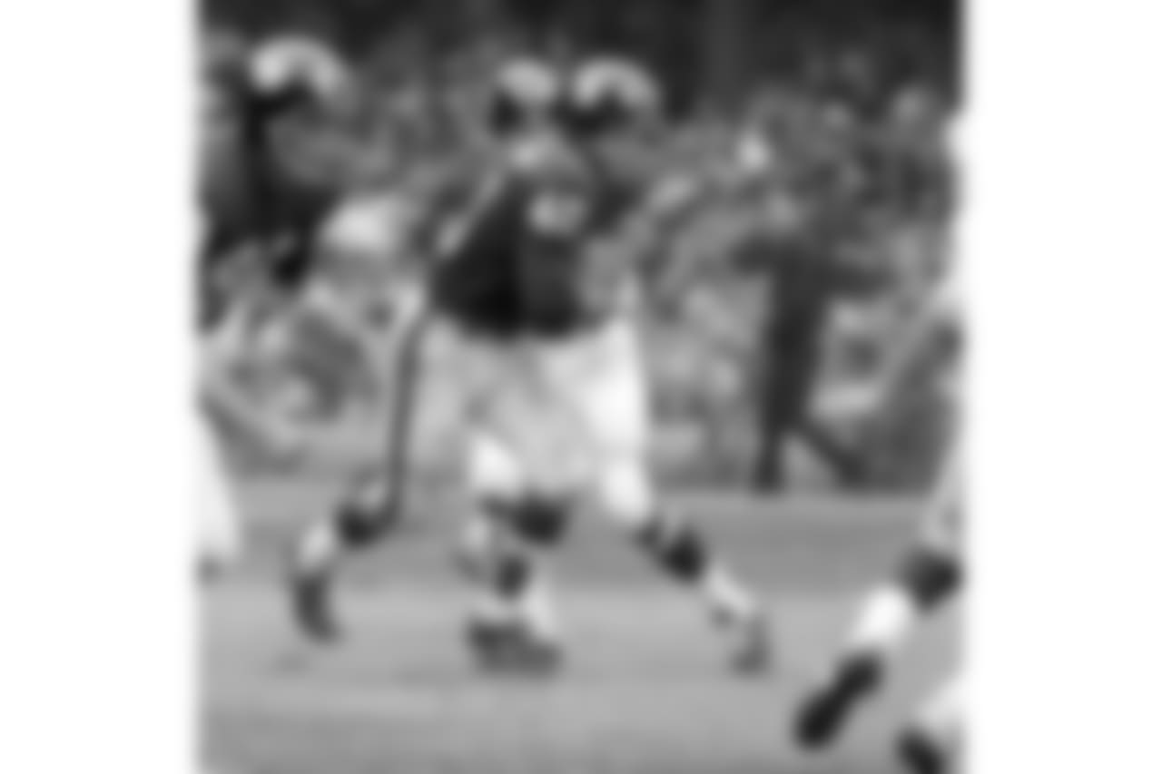 T-6. Joe Morrison -- 184 games (1959-72)