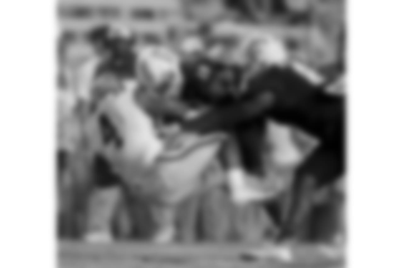 LB Tae Davis, Tennessee-Chattanooga (AP Photo/Rusty Costanza)