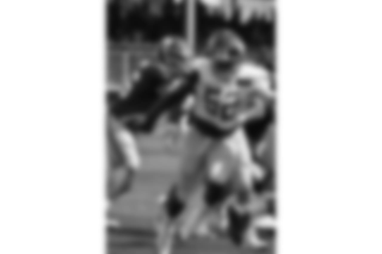 LB Alec Ogletree
