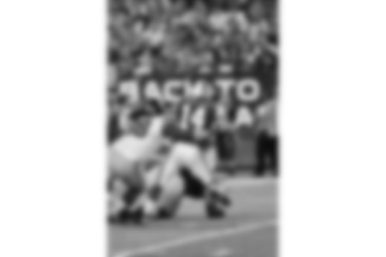 DT DAMON HARRISONPlaying against his old team for the first time, Harrison led the Giants with seven tackles against the Jets. He also sacked Ryan Fitzpatrick in the first quarter, forcing him to fumble. Fellow defensive tackle Johnathan Hankins recovered it.