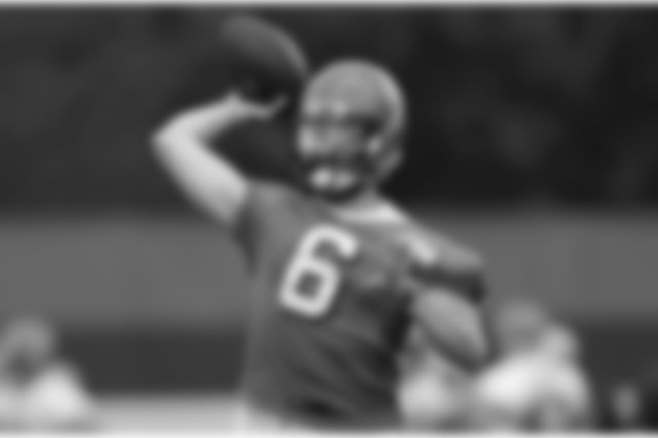 QB Baker Mayfield