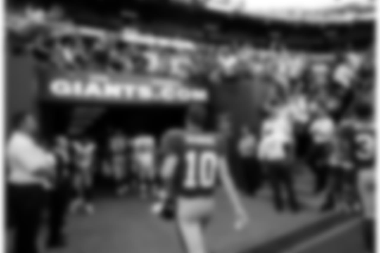 October 2, 2005 - New York Giants 44, St. Louis Rams 24