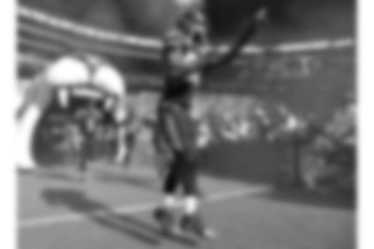 Jacksonville Jaguars linebacker Telvin Smith (50) enters the field before kick-off against the Baltimore Ravens in an NFL game Sunday, September 24, 2017 in London, U.K. (Rick Wilson via AP)