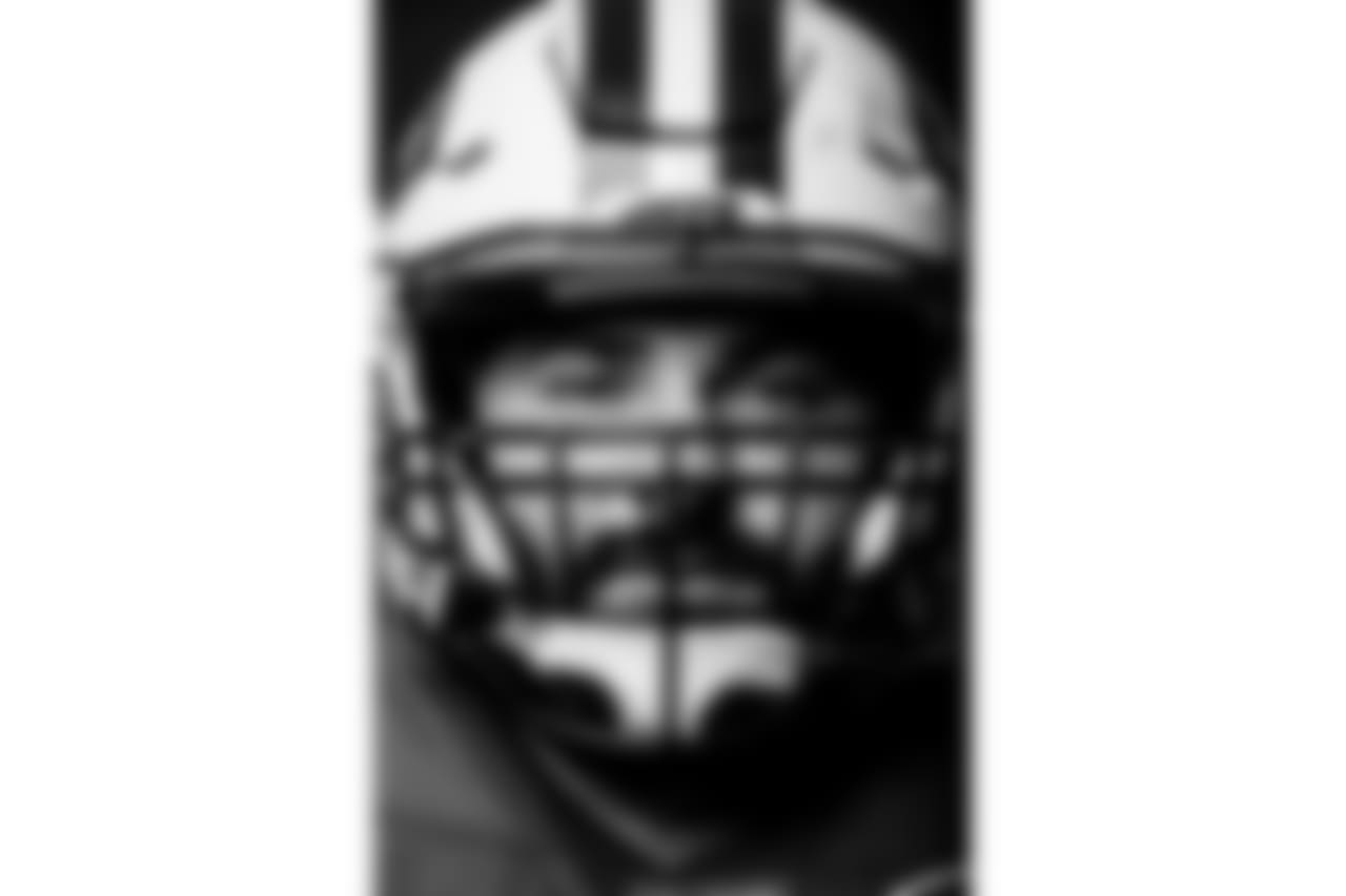 OL Brian Winters
