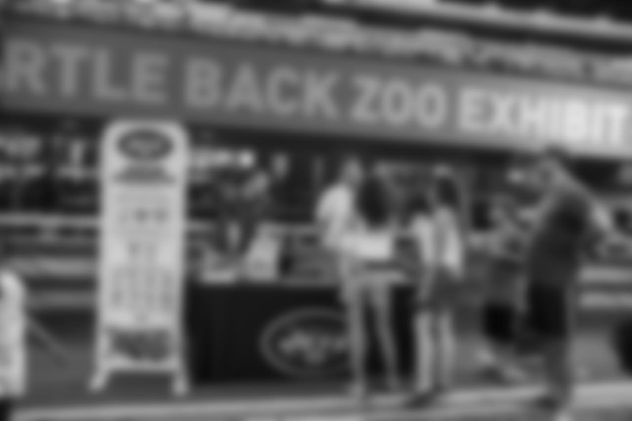 E_1D2_0785