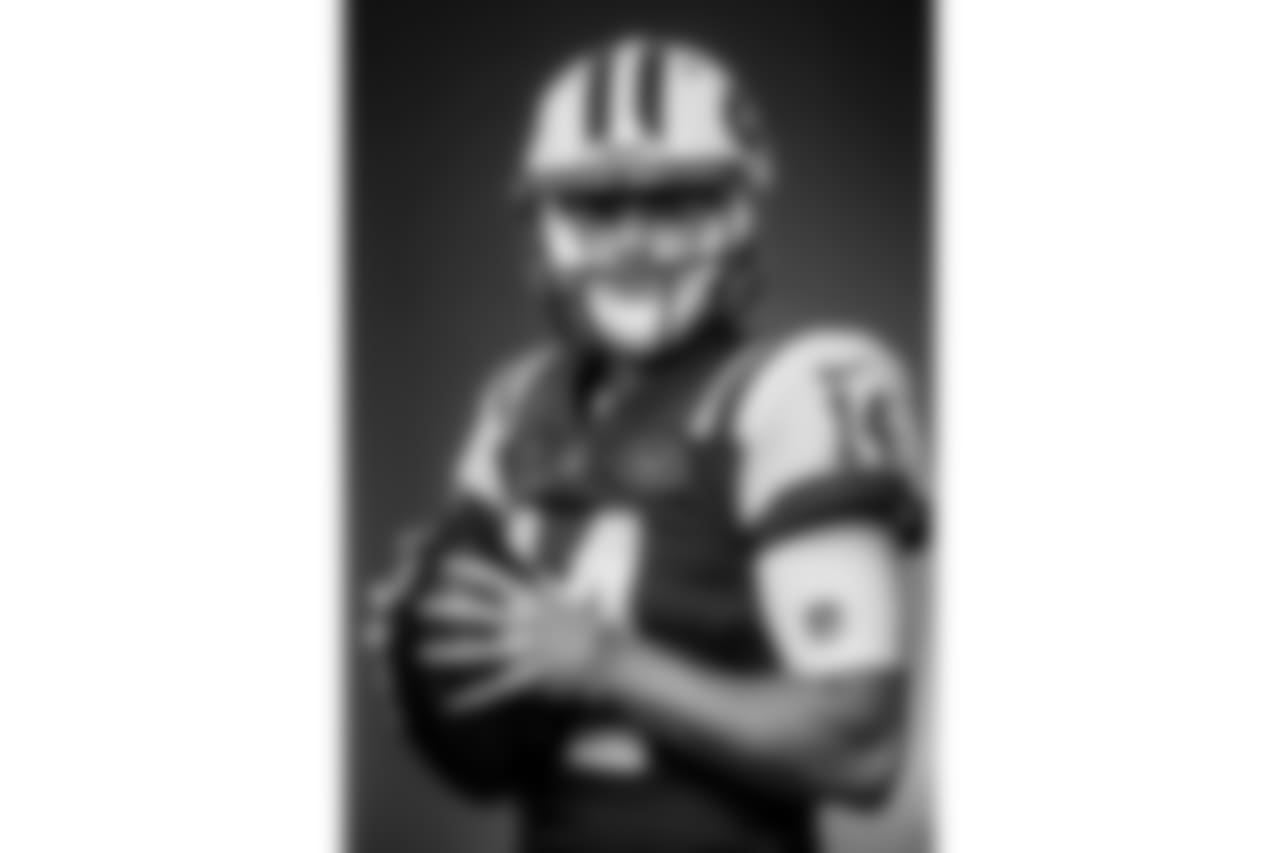 QB Sam Darnold