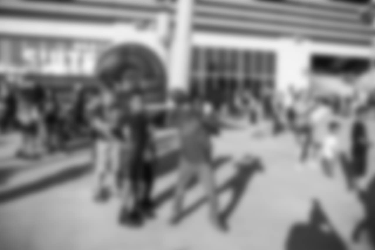 E_1D2_0640