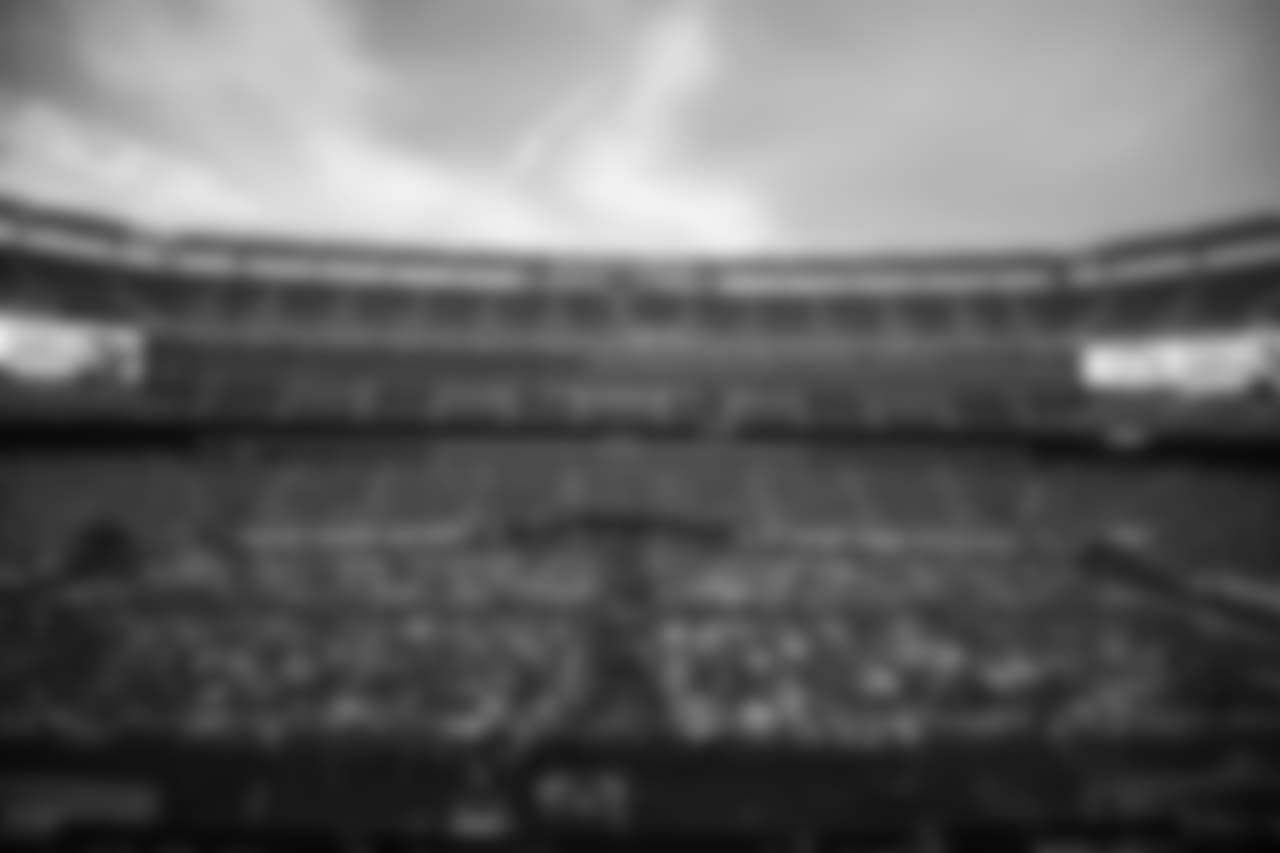 E_1D2_0928