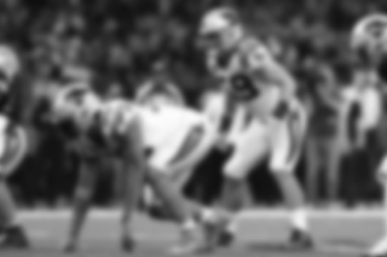 12 Luke Kuechly