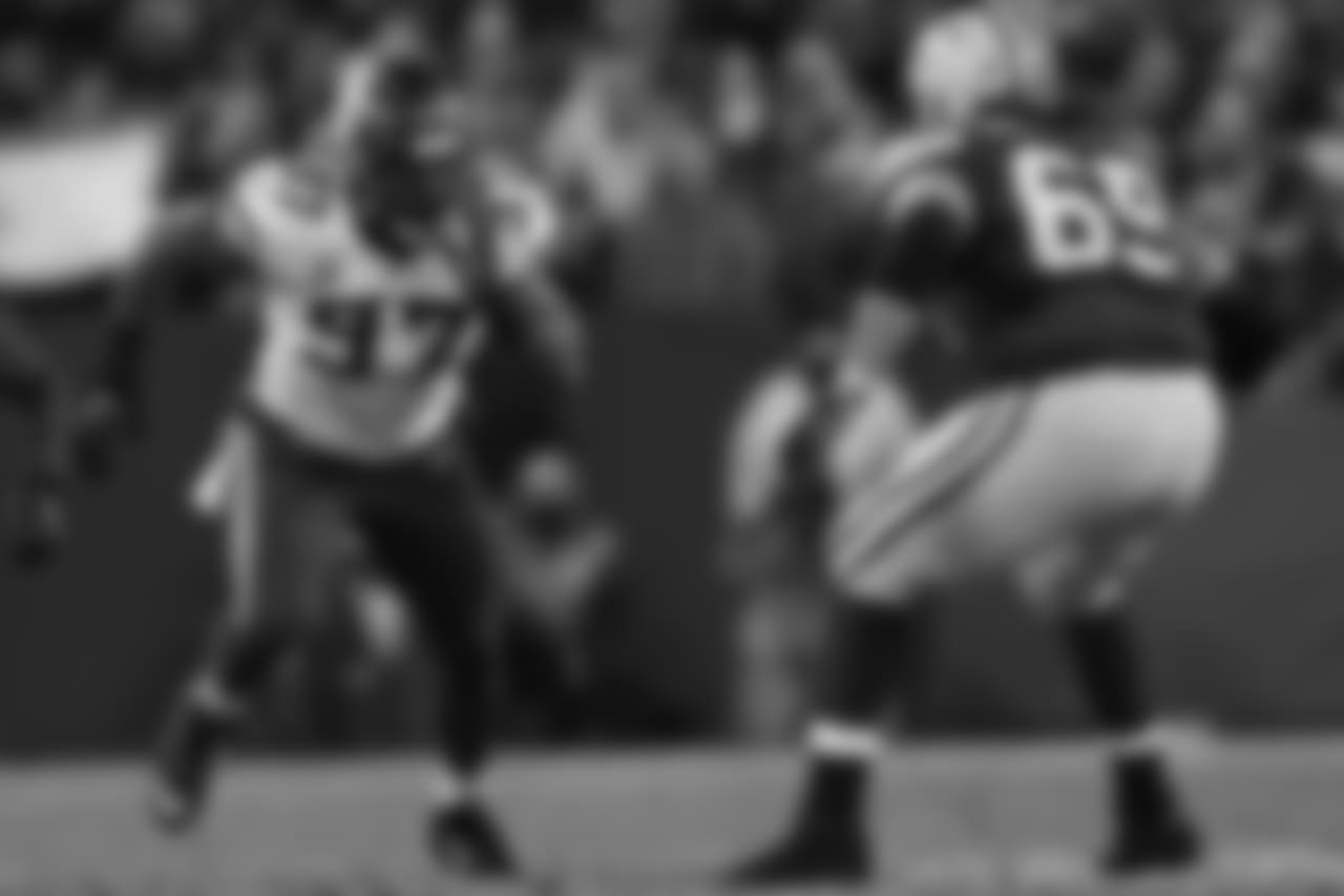 19 Everson Griffen