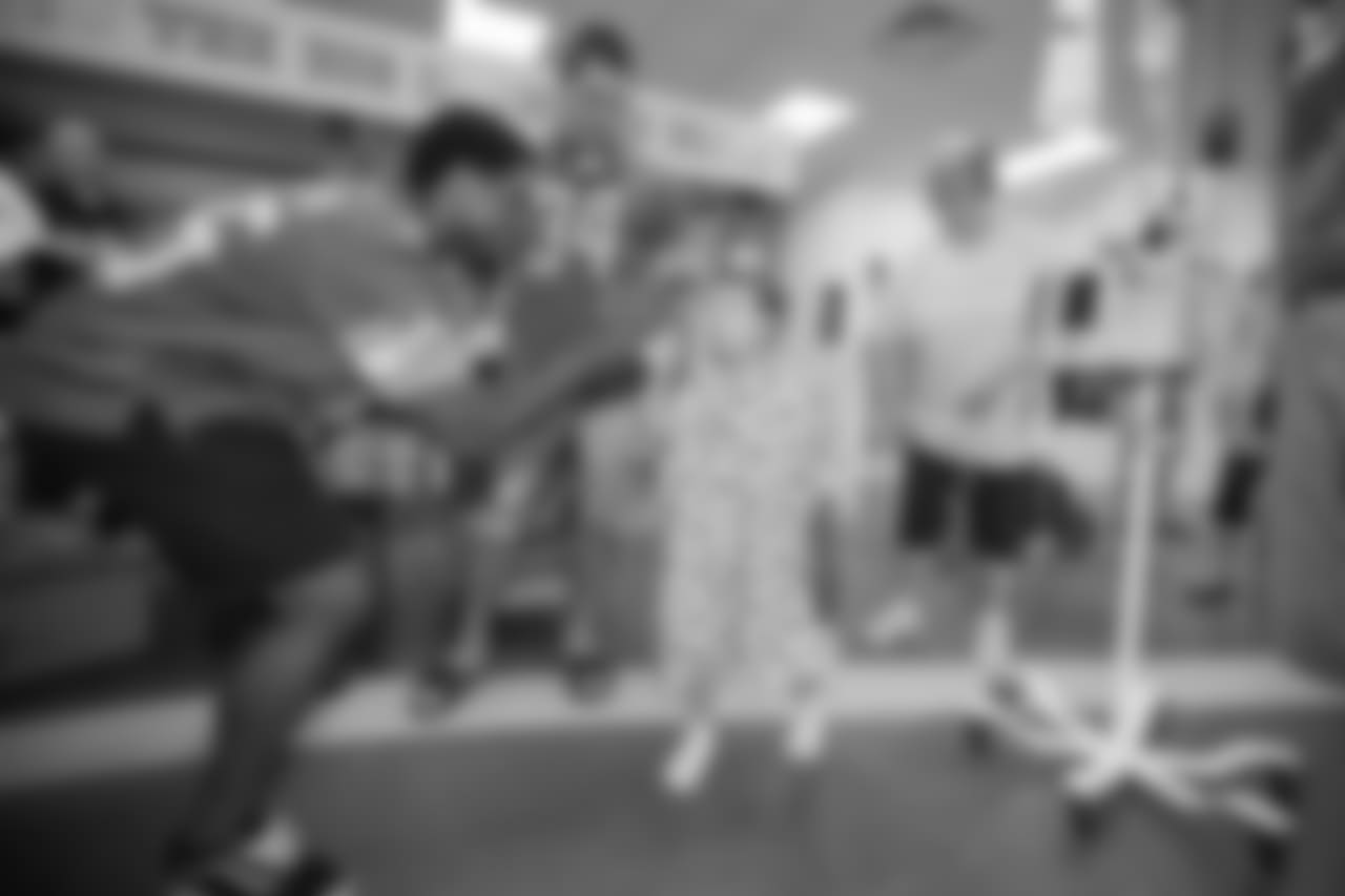Lions visit Mott Children's Hospital