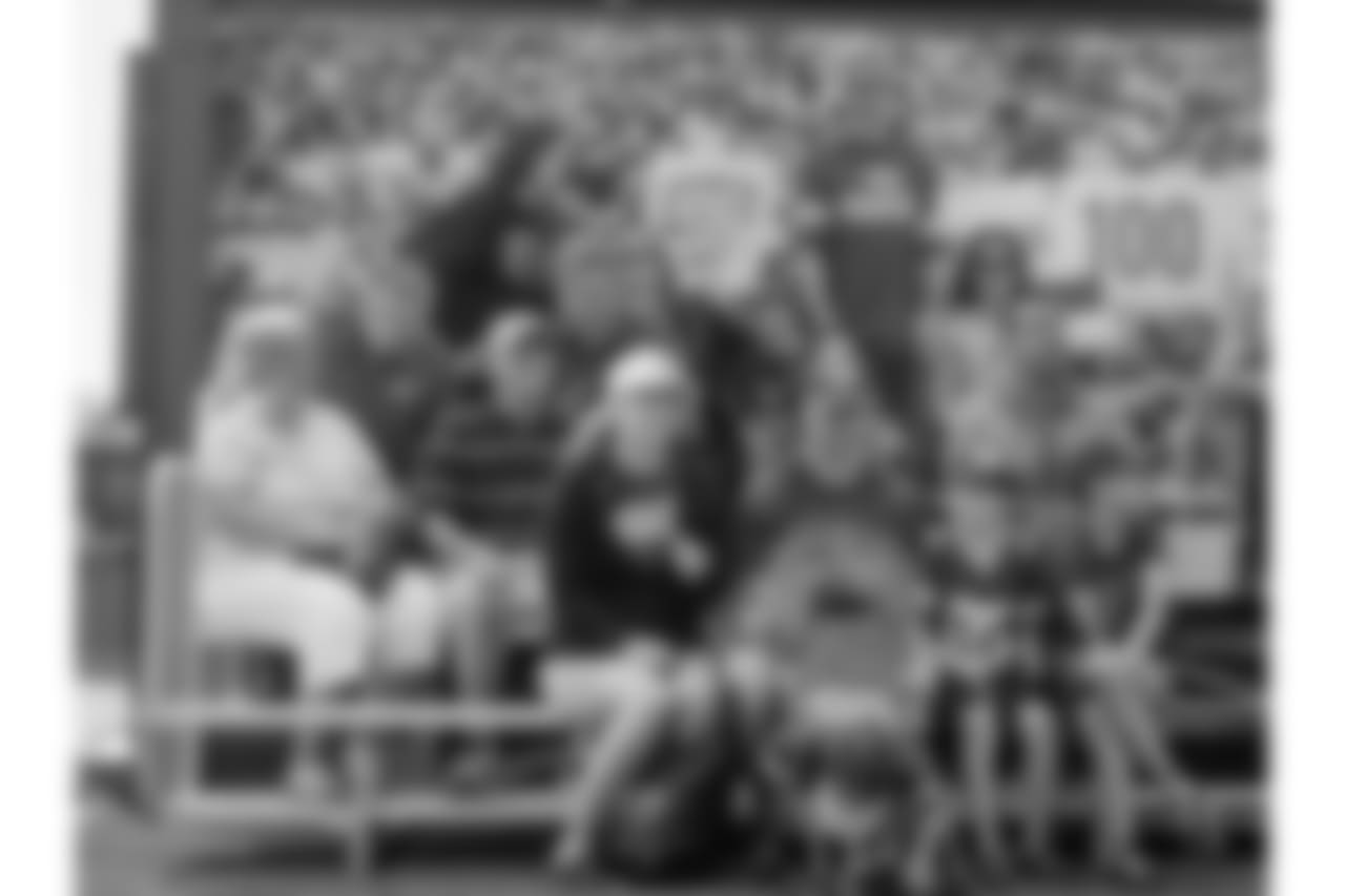 180612-lambeau-field-live-ribbon-cutting-10