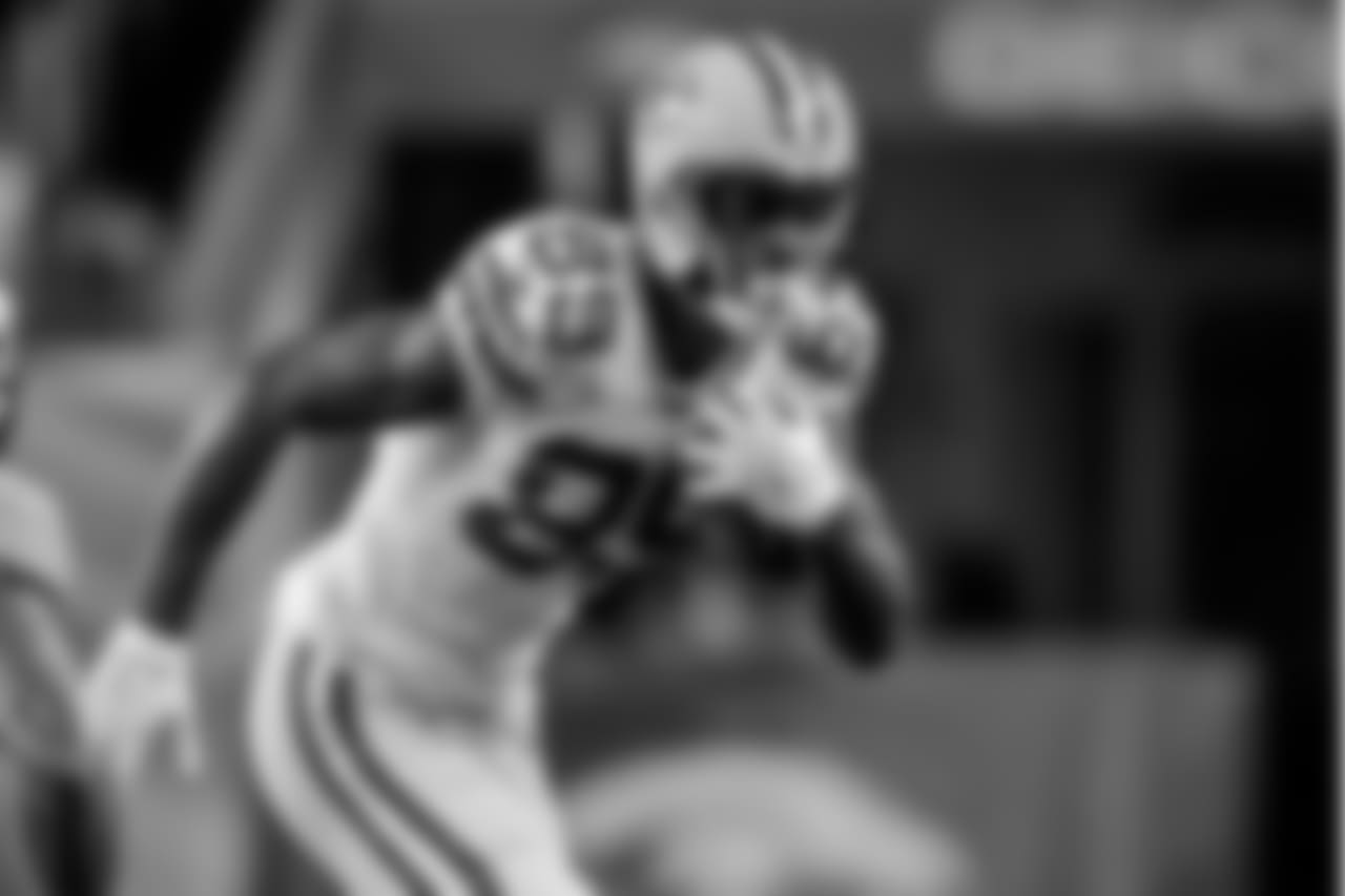 89 — WR Michael Clark