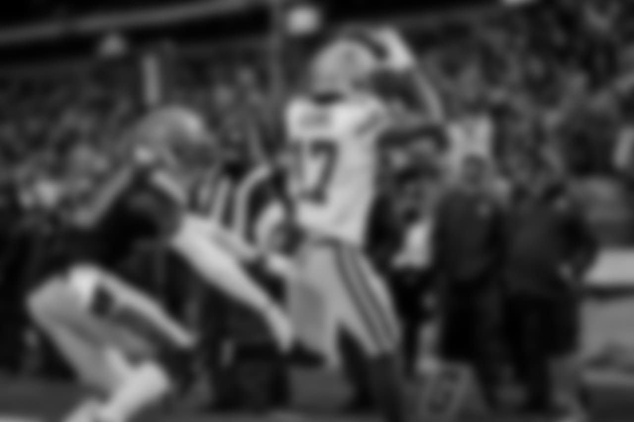 17, registered nine TD receptions in Weeks 9-17 last season, tied with Nelson for the league lead over that span.