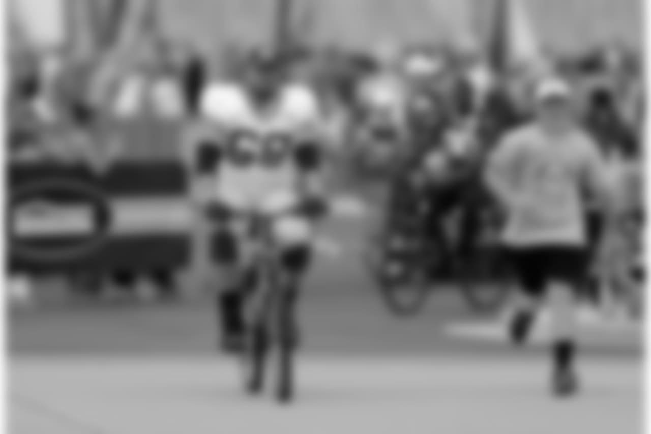 69 started every game at LT in 2014 and helped Green Bay rank No. 1 in the NFL in points per game (30.4), No. 6 in yards per game (386.1) and tied for No. 1 in giveaways with a franchise-record 13.